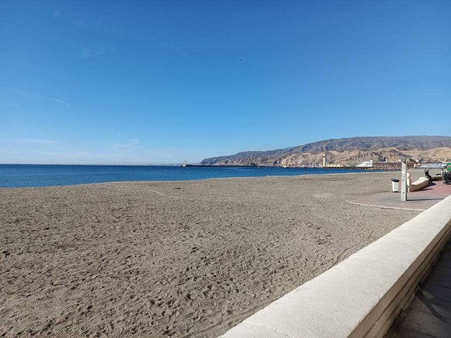 阿尔梅里亚Estupendo Piso Renovado A 30 Metros De La Playa公寓 外观 照片